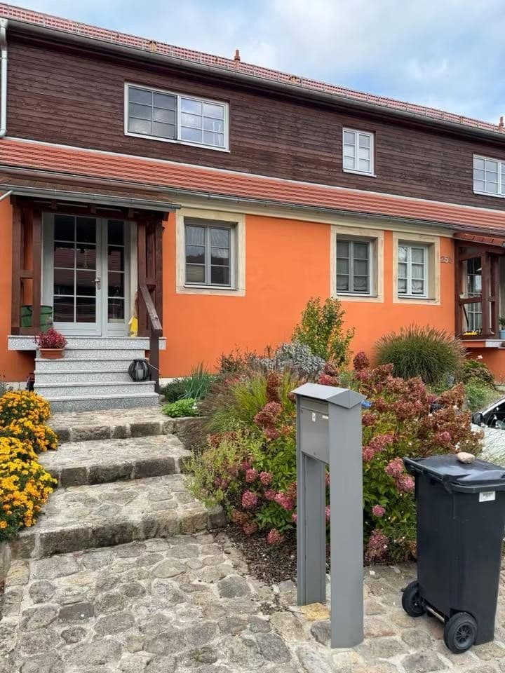 Prenájom domu 195 m², pozemek 500 m², Meiereiweg 25 c, Pirna, Sasko Prenájom domu 195 m², pozemek 500 m², Meiereiweg 25 c, Pirna, Sasko