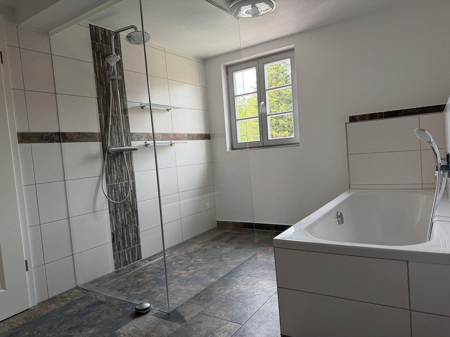 Prenájom domu 195 m², pozemek 500 m², Meiereiweg 25 c, Pirna, Sasko Prenájom domu 195 m², pozemek 500 m², Meiereiweg 25 c, Pirna, Sasko