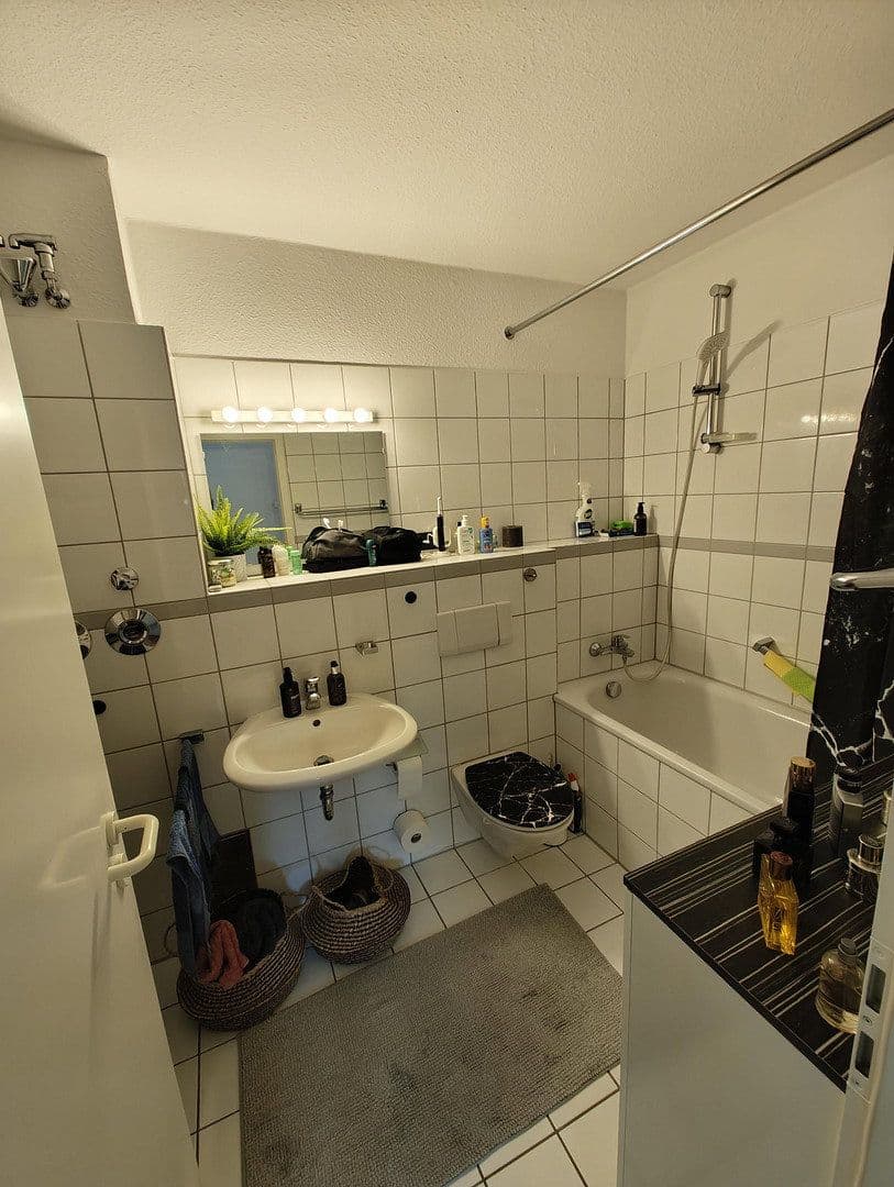 Prenájom bytu 2-izbový 63 m², Am Schimmelskämpchen 11a, Erkrath, Severné Porýnie - Westfálsko Prenájom bytu 2-izbový 63 m², Am Schimmelskämpchen 11a, Erkrath, Severné Porýnie - Westfálsko