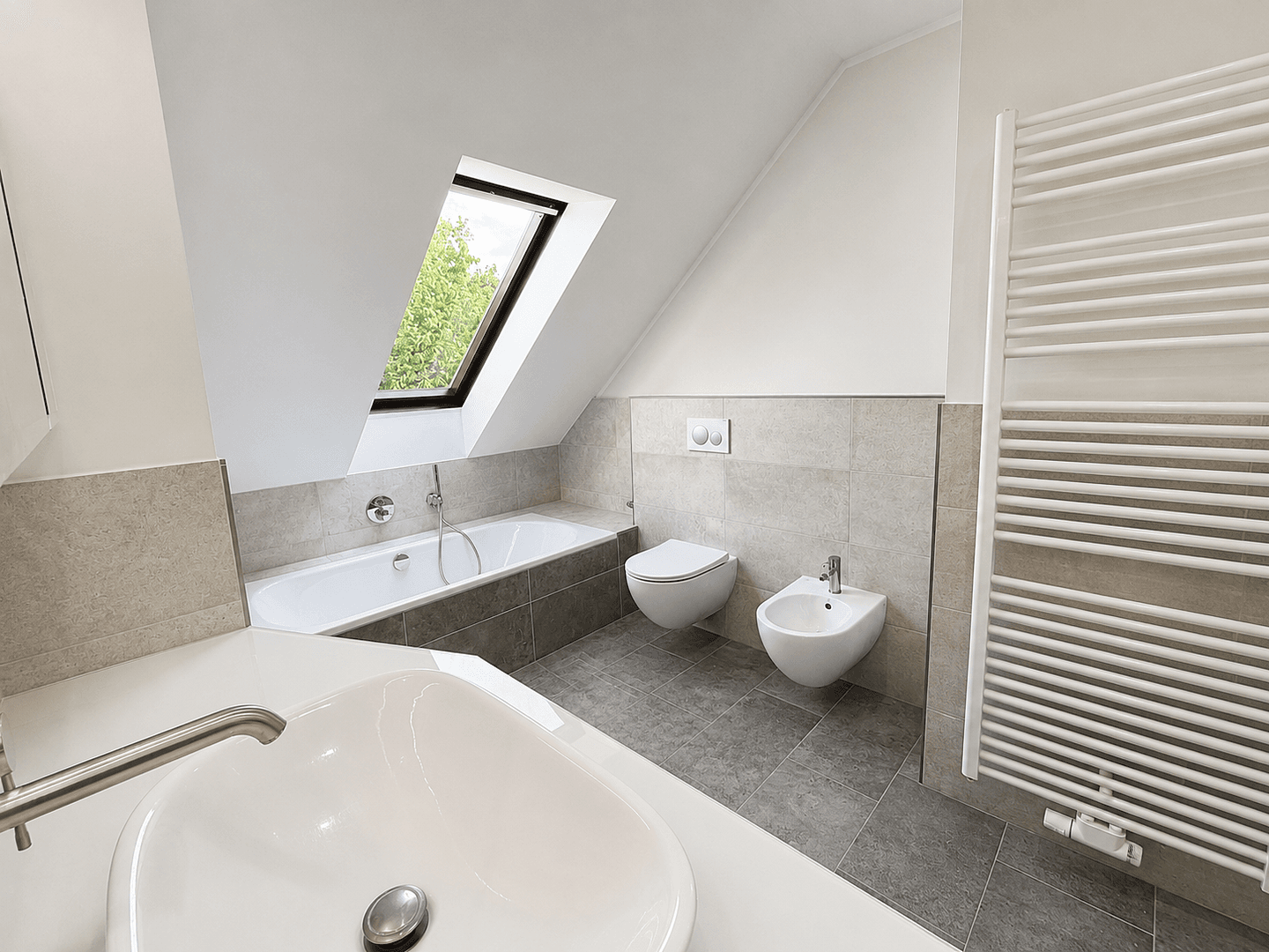 Predaj bytu 4-izbový 98 m², Erkrath, Severné Porýnie - Westfálsko Predaj bytu 4-izbový 98 m², Erkrath, Severné Porýnie - Westfálsko