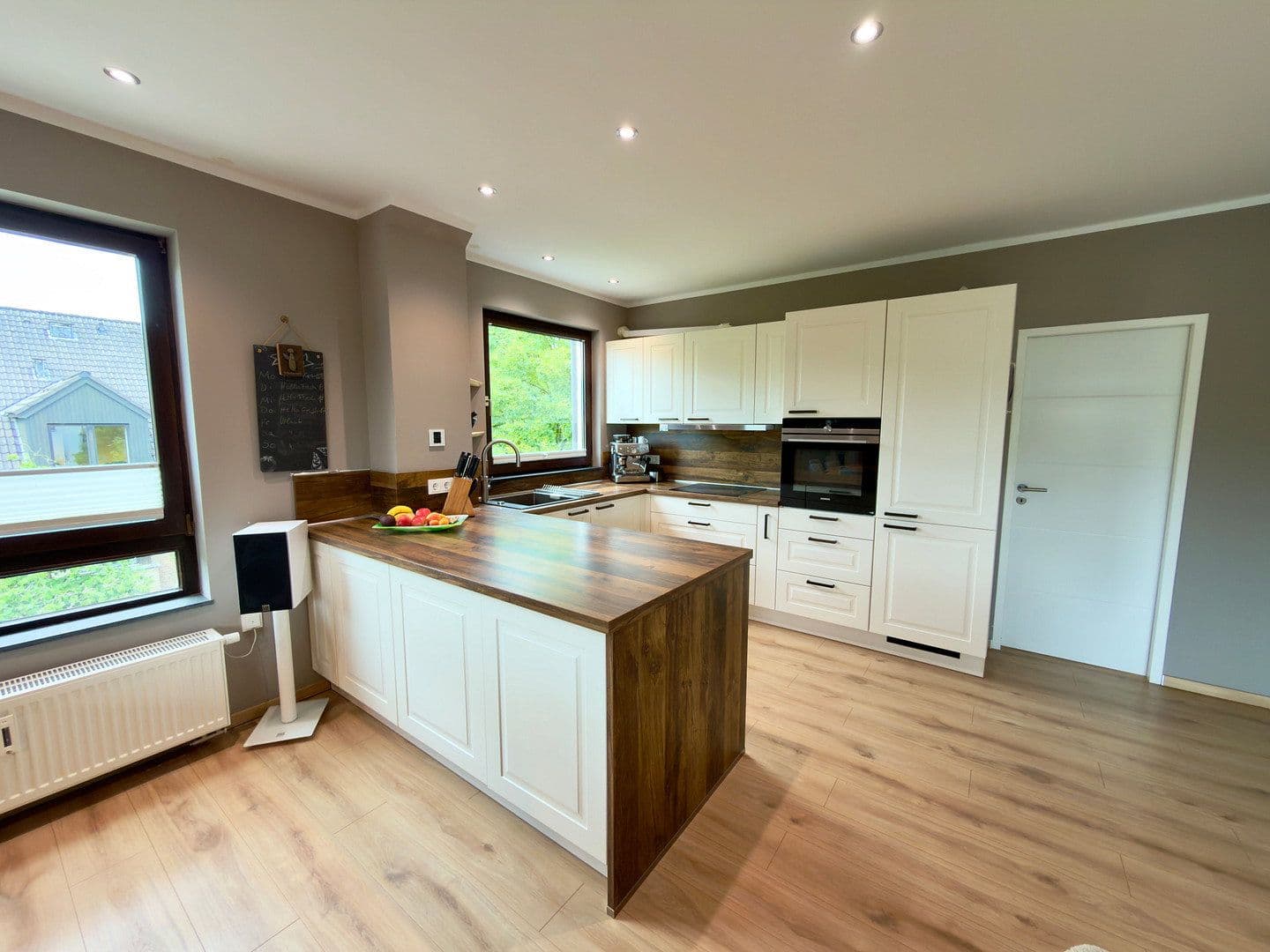 Predaj bytu 4-izbový 98 m², Erkrath, Severné Porýnie - Westfálsko Predaj bytu 4-izbový 98 m², Erkrath, Severné Porýnie - Westfálsko