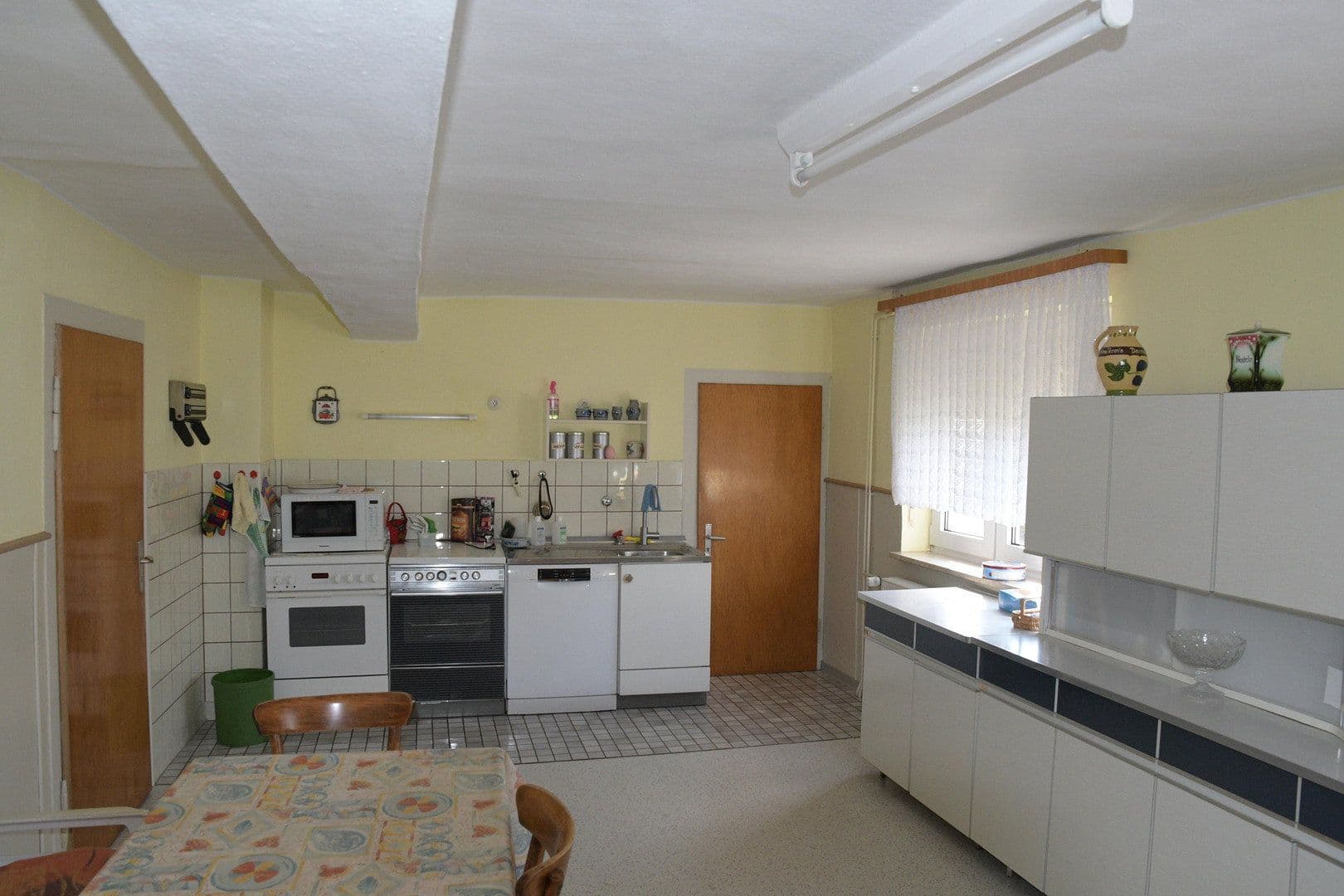 Predaj domu 194 m², pozemek 14.250 m², Erlenstraße 10, Feldatal, Hesensko Predaj domu 194 m², pozemek 14.250 m², Erlenstraße 10, Feldatal, Hesensko