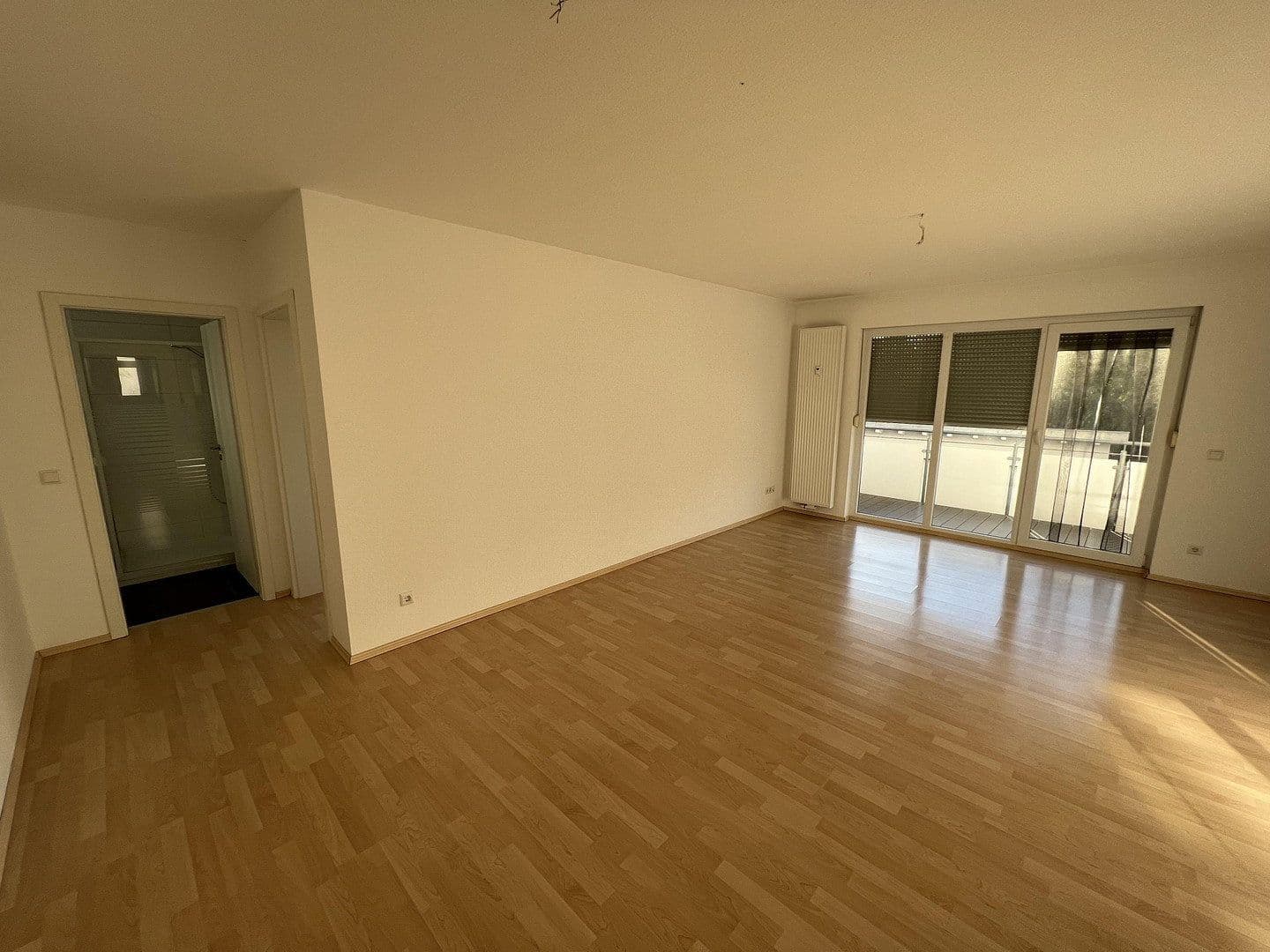 Prenájom bytu 2-izbový 82 m², Mühlhausener Str. 49, Östringen, Bádensko-Wurttembersko Prenájom bytu 2-izbový 82 m², Mühlhausener Str. 49, Östringen, Bádensko-Wurttembersko