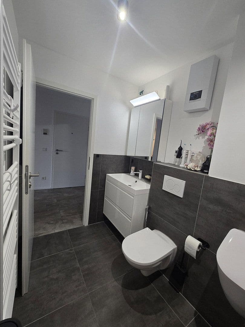 Predaj bytu 3-izbový 70 m², Glashüttenstraße 25, Köln, Severné Porýnie - Westfálsko Predaj bytu 3-izbový 70 m², Glashüttenstraße 25, Köln, Severné Porýnie - Westfálsko