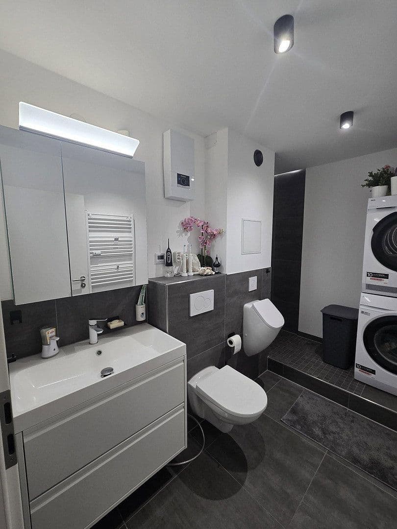 Predaj bytu 3-izbový 70 m², Glashüttenstraße 25, Köln, Severné Porýnie - Westfálsko Predaj bytu 3-izbový 70 m², Glashüttenstraße 25, Köln, Severné Porýnie - Westfálsko