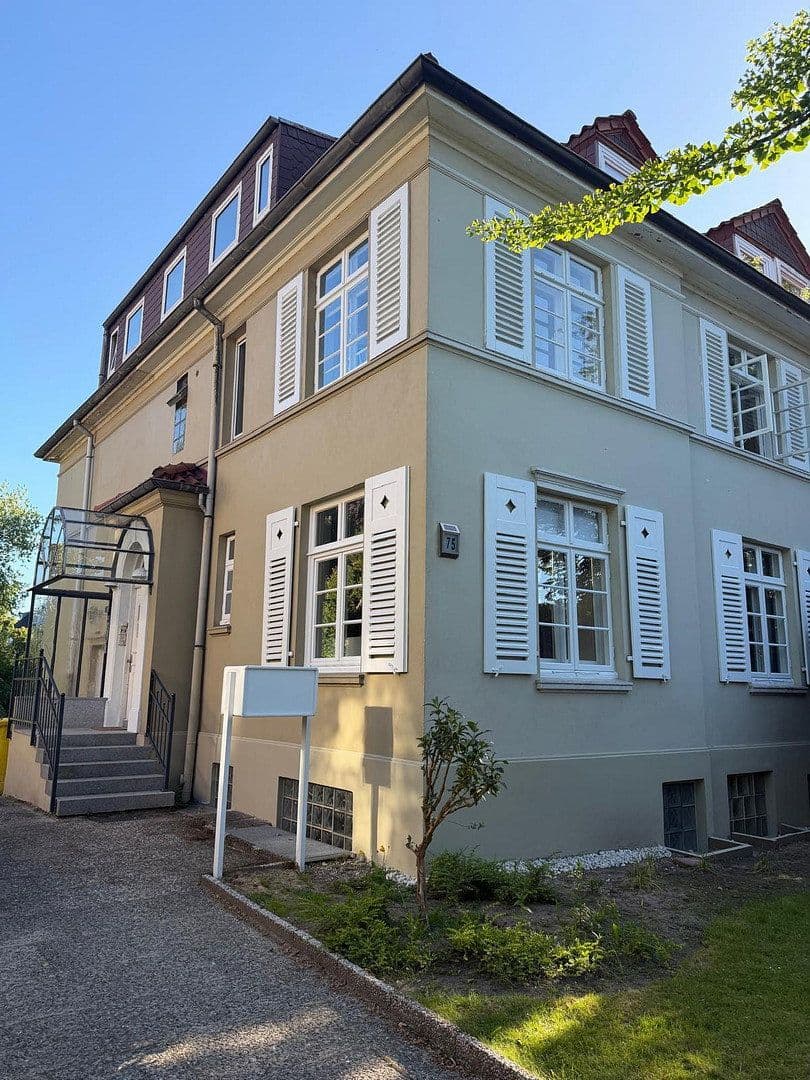 Predaj domu 254 m², pozemek 655 m², Cranachstr. 75, Hamburg, Hamburg Predaj domu 254 m², pozemek 655 m², Cranachstr. 75, Hamburg, Hamburg