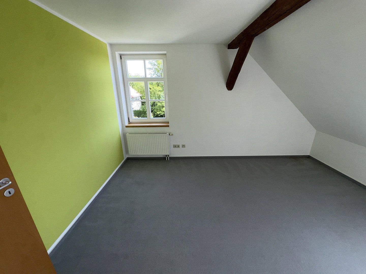 Prenájom bytu 3-izbový 110 m², Mittelstr. 7, Bad Salzdetfurth, Dolné Sasko Prenájom bytu 3-izbový 110 m², Mittelstr. 7, Bad Salzdetfurth, Dolné Sasko