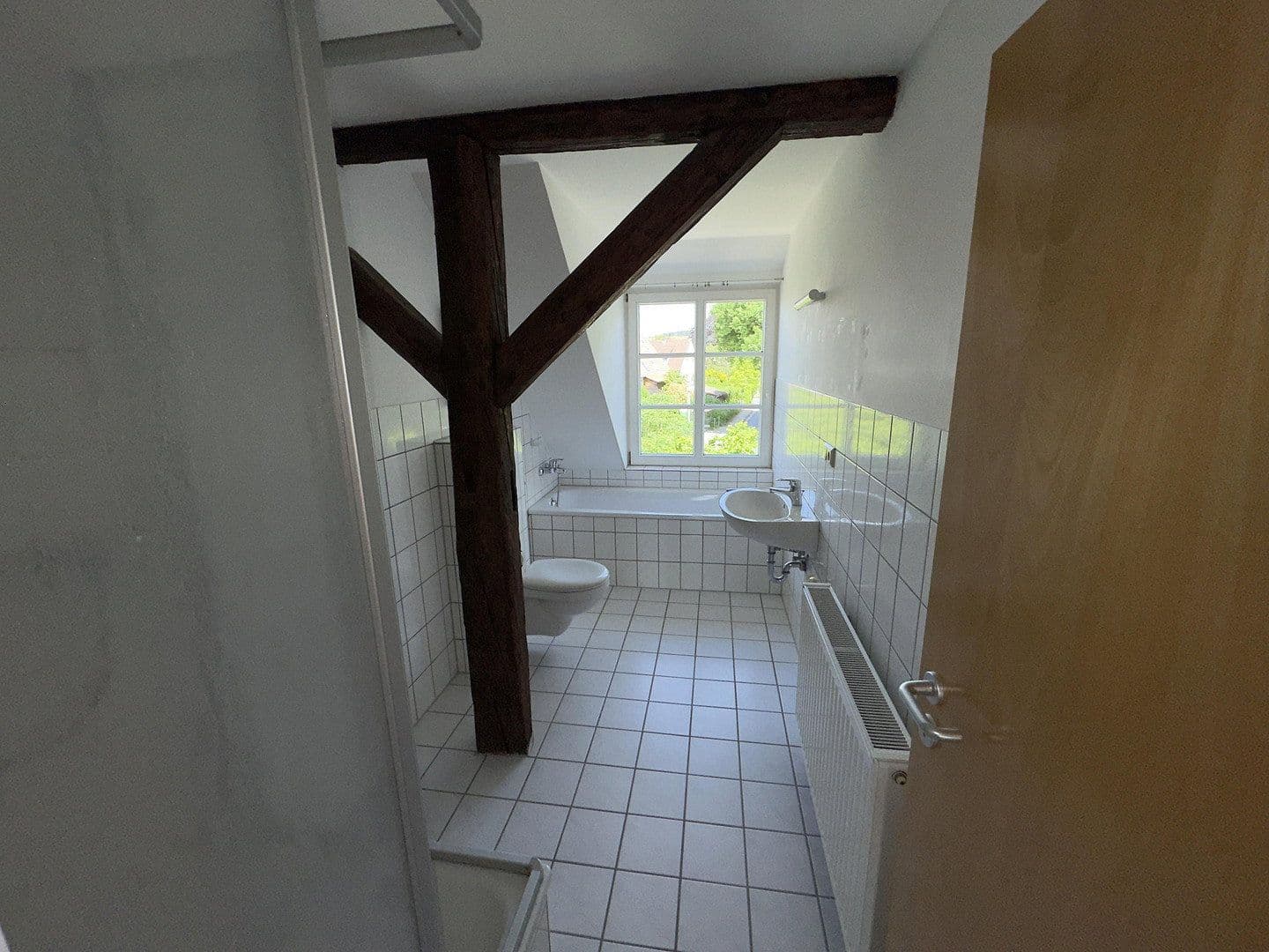 Prenájom bytu 3-izbový 110 m², Mittelstr. 7, Bad Salzdetfurth, Dolné Sasko Prenájom bytu 3-izbový 110 m², Mittelstr. 7, Bad Salzdetfurth, Dolné Sasko