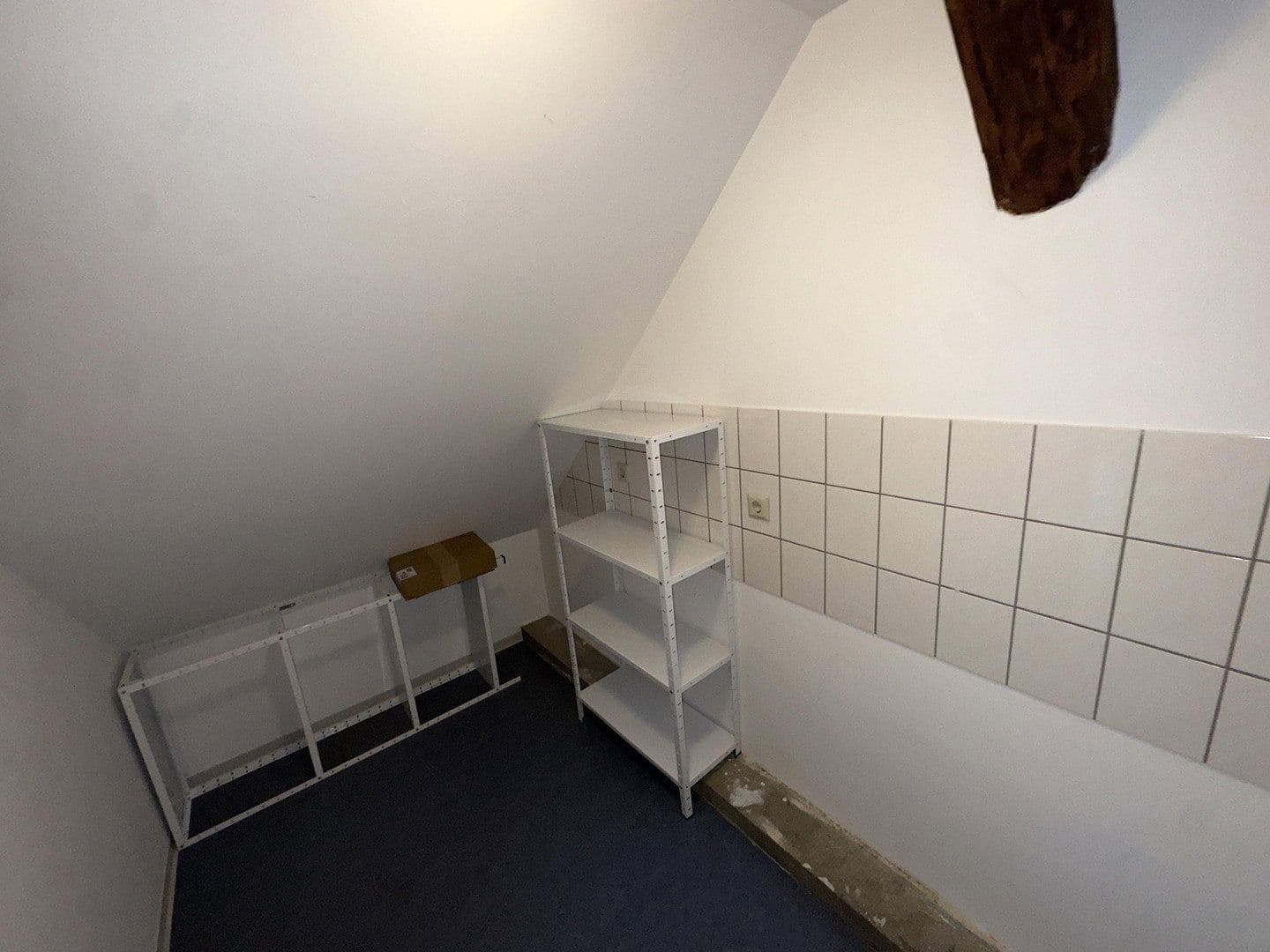 Prenájom bytu 3-izbový 110 m², Mittelstr. 7, Bad Salzdetfurth, Dolné Sasko Prenájom bytu 3-izbový 110 m², Mittelstr. 7, Bad Salzdetfurth, Dolné Sasko