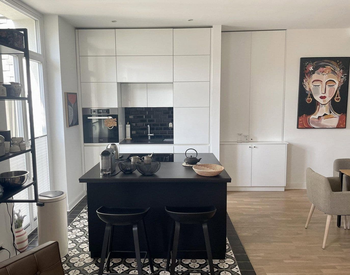 Predaj bytu 3-izbový 105 m², Düsseldorf, Severné Porýnie - Westfálsko Predaj bytu 3-izbový 105 m², Düsseldorf, Severné Porýnie - Westfálsko
