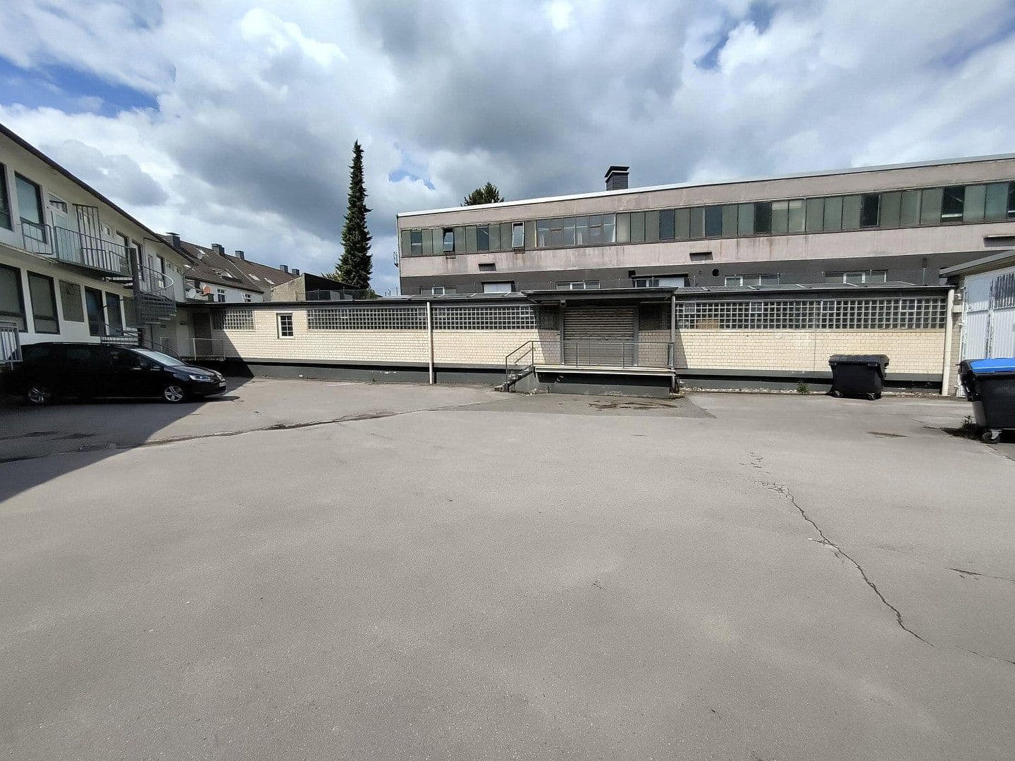 Prenájom nebytového priestoru 389 m², Bahnstraße 26, Wuppertal, Severné Porýnie - Westfálsko Prenájom nebytového priestoru 389 m², Bahnstraße 26, Wuppertal, Severné Porýnie - Westfálsko