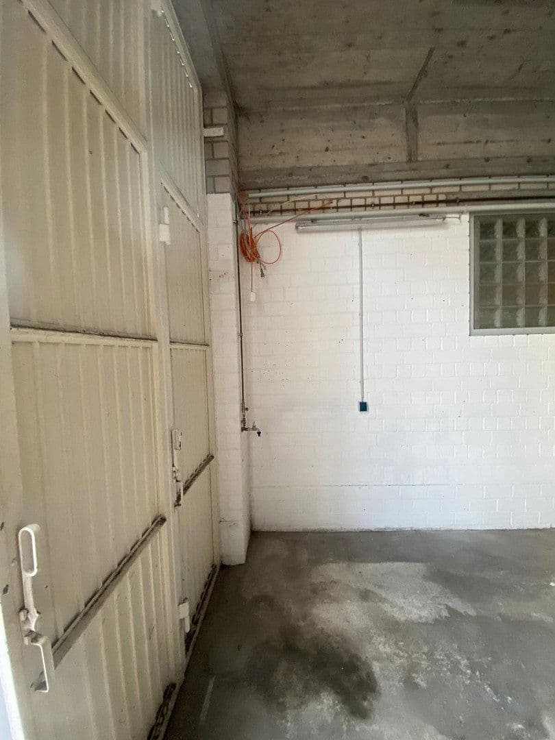 Prenájom nebytového priestoru 389 m², Bahnstraße 26, Wuppertal, Severné Porýnie - Westfálsko Prenájom nebytového priestoru 389 m², Bahnstraße 26, Wuppertal, Severné Porýnie - Westfálsko