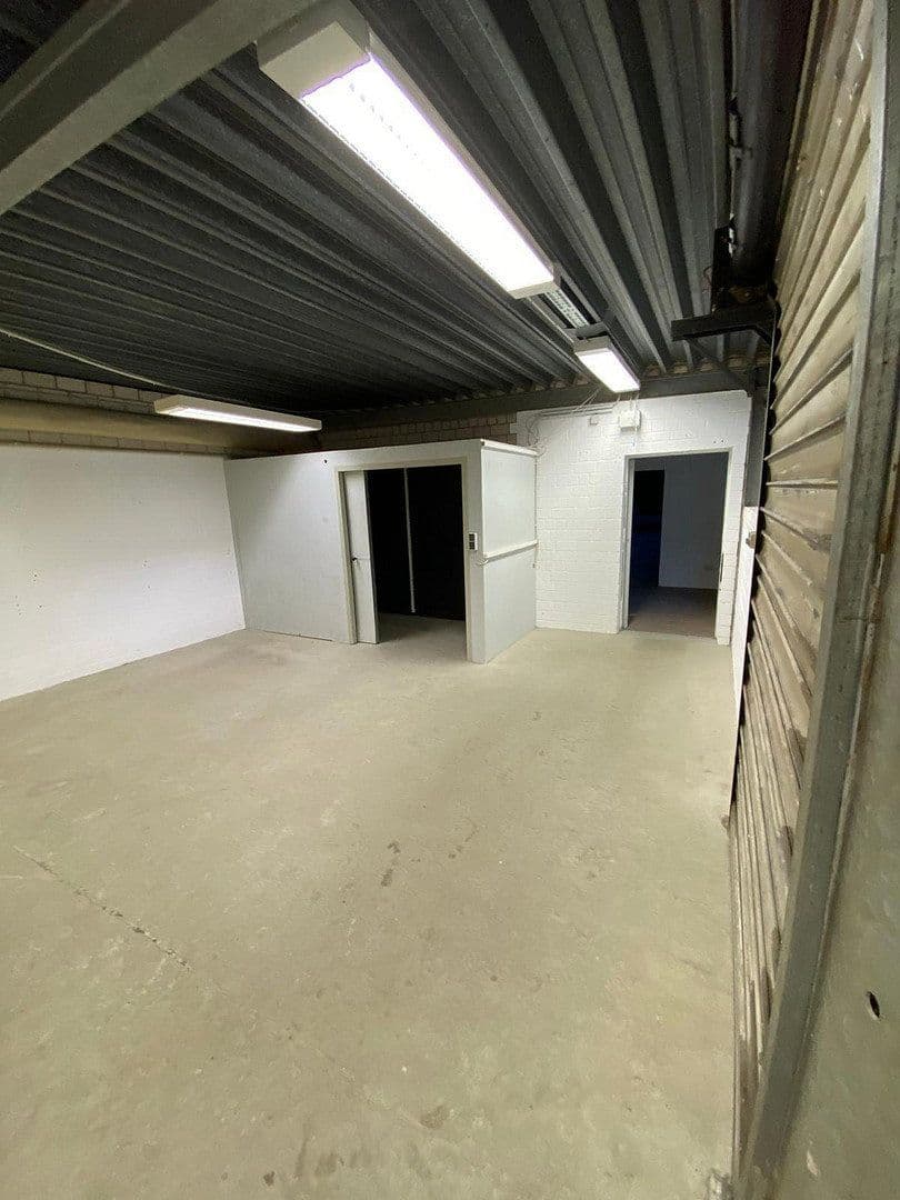 Prenájom nebytového priestoru 389 m², Bahnstraße 26, Wuppertal, Severné Porýnie - Westfálsko Prenájom nebytového priestoru 389 m², Bahnstraße 26, Wuppertal, Severné Porýnie - Westfálsko