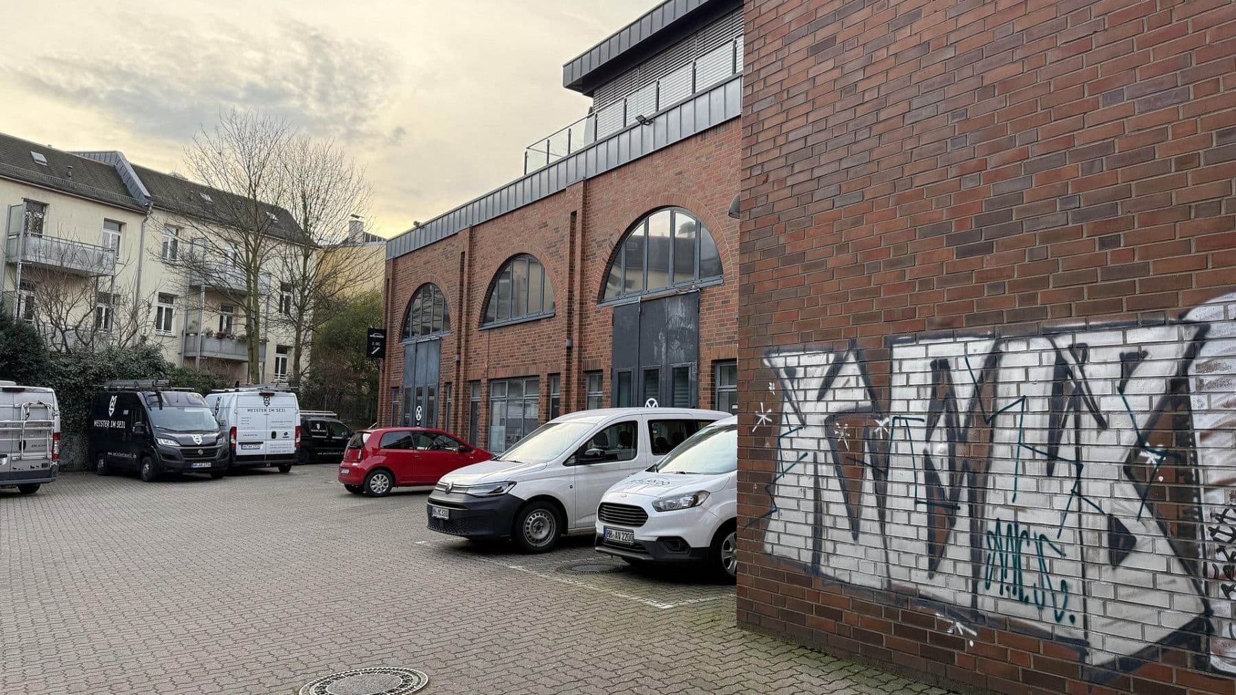 Prenájom nebytového priestoru 28 m², Stresemannstraße 42, Hamburg, Hamburg Prenájom nebytového priestoru 28 m², Stresemannstraße 42, Hamburg, Hamburg
