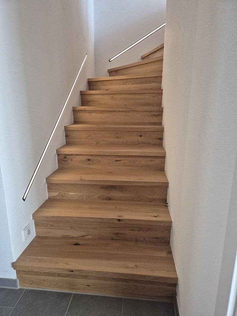 Predaj domu 220 m², pozemek 850 m², Waldenburg, Bádensko-Wurttembersko Predaj domu 220 m², pozemek 850 m², Waldenburg, Bádensko-Wurttembersko