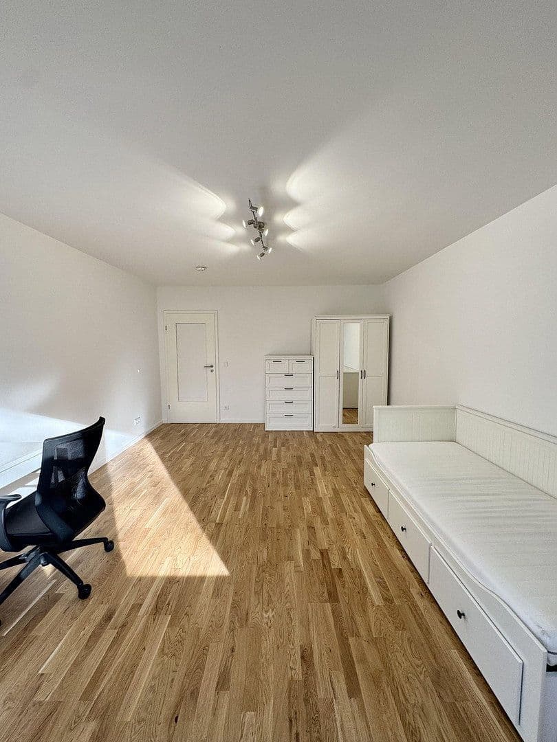 Prenájom bytu 1-izbový 80 m², Hagedornstraße, München, Bavorsko Prenájom bytu 1-izbový 80 m², Hagedornstraße, München, Bavorsko