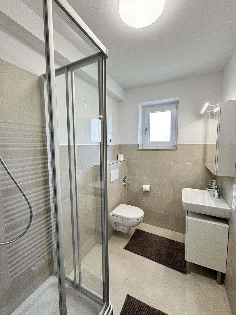 Prenájom bytu 1-izbový 80 m², Hagedornstraße, München, Bavorsko Prenájom bytu 1-izbový 80 m², Hagedornstraße, München, Bavorsko