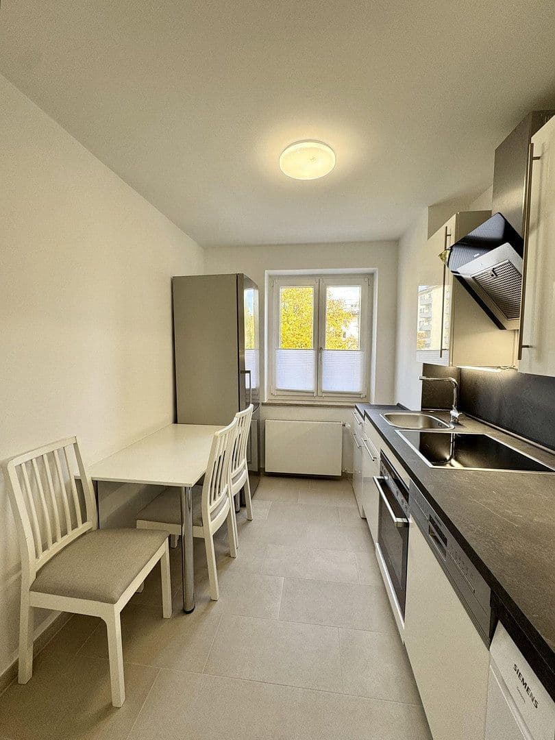 Prenájom bytu 1-izbový 80 m², Hagedornstraße, München, Bavorsko Prenájom bytu 1-izbový 80 m², Hagedornstraße, München, Bavorsko