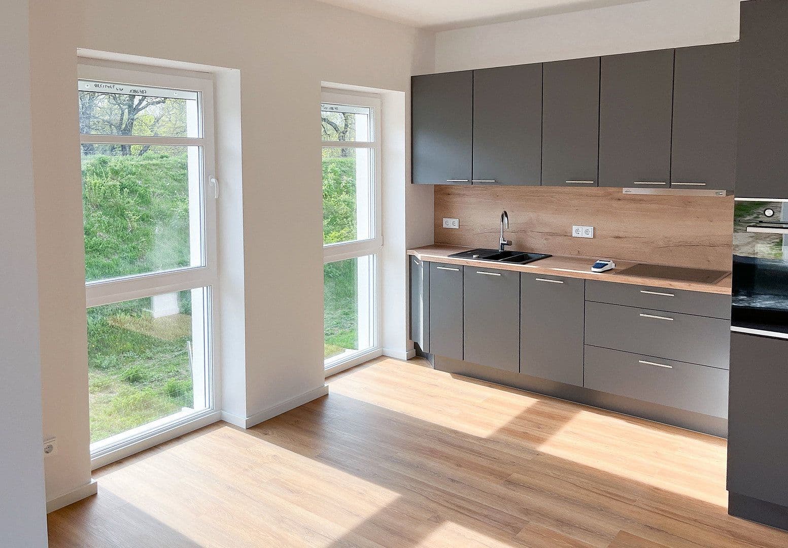 Prenájom bytu 3-izbový 80 m², Carl-Adam-Petri-Straße, Brandenburg - Potsdam, Brandenbursko Prenájom bytu 3-izbový 80 m², Carl-Adam-Petri-Straße, Brandenburg - Potsdam, Brandenbursko