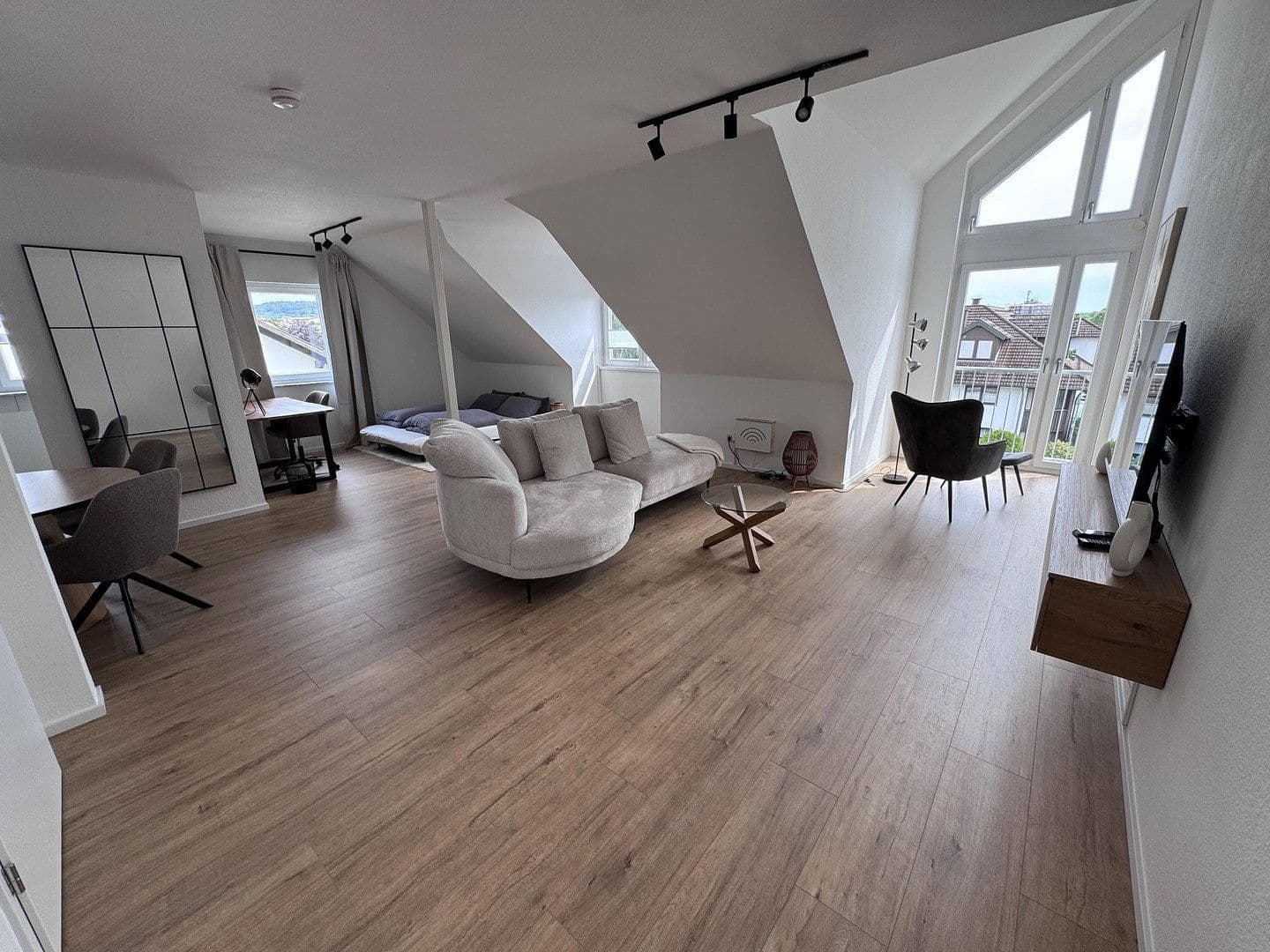 Prenájom bytu 2-izbový 67 m², Aschaffenburg, Bavorsko Prenájom bytu 2-izbový 67 m², Aschaffenburg, Bavorsko