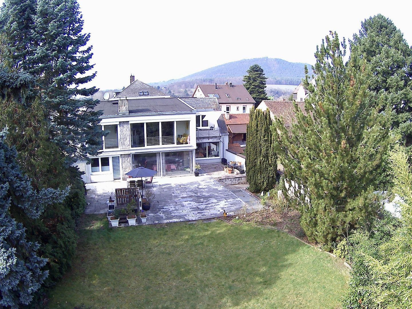 Predaj domu 310 m², pozemek 1.059 m², Miltenberg, Bavorsko Predaj domu 310 m², pozemek 1.059 m², Miltenberg, Bavorsko