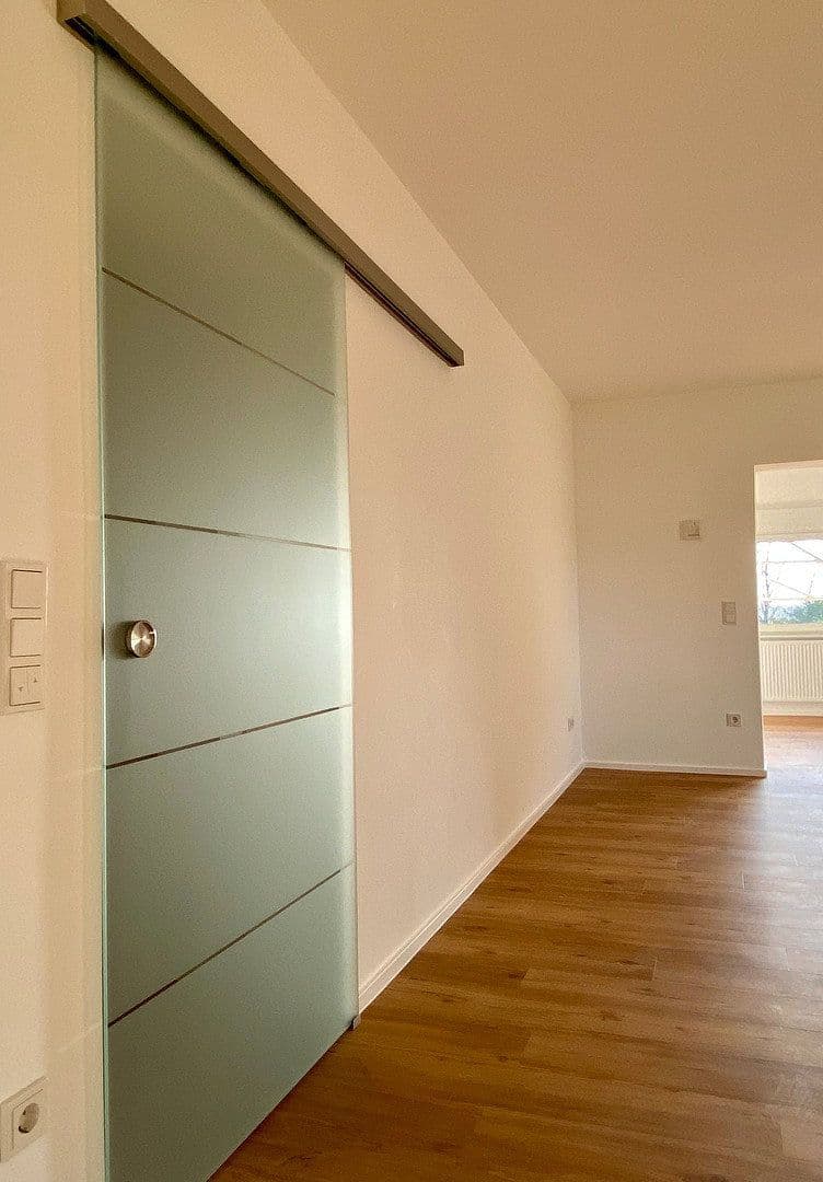 Prenájom bytu 4-izbový 105 m², Püttlingen, Sársko Prenájom bytu 4-izbový 105 m², Püttlingen, Sársko