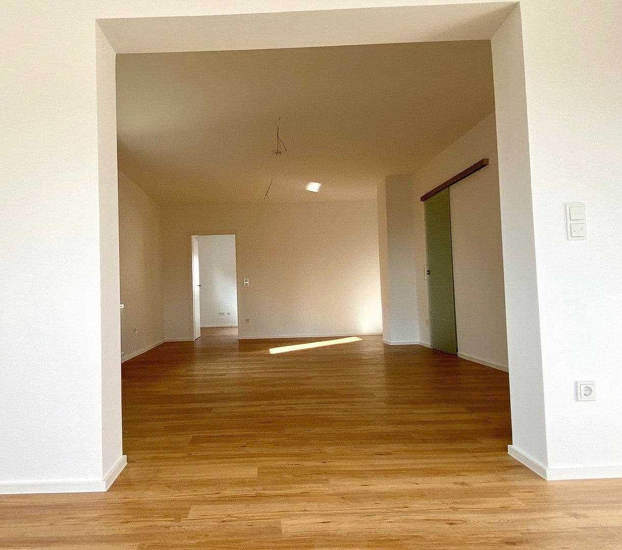 Prenájom bytu 4-izbový 105 m², Püttlingen, Sársko Prenájom bytu 4-izbový 105 m², Püttlingen, Sársko