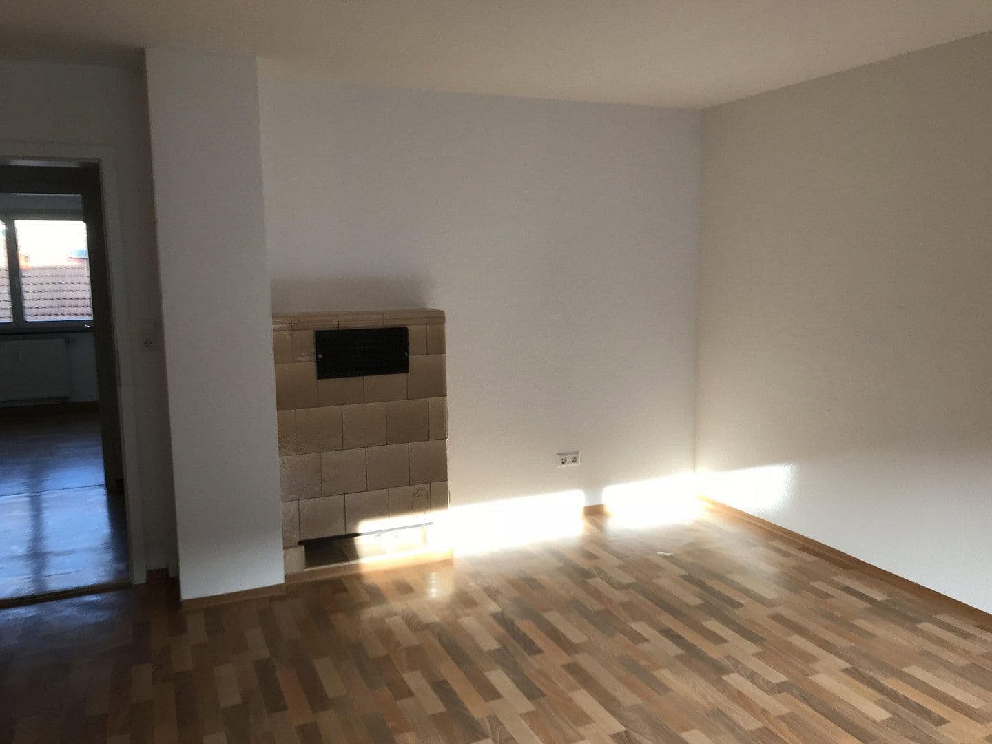 Prenájom bytu 2-izbový 69 m², Karlsruhe, Bádensko-Wurttembersko Prenájom bytu 2-izbový 69 m², Karlsruhe, Bádensko-Wurttembersko
