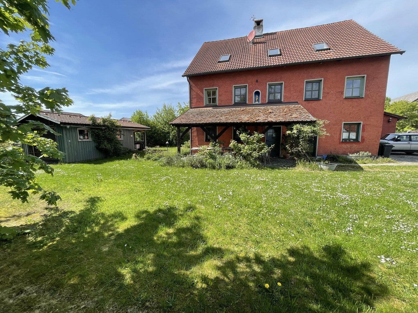 Predaj domu 220 m², pozemek 1.616 m², Beratzhausen, Bavorsko Predaj domu 220 m², pozemek 1.616 m², Beratzhausen, Bavorsko