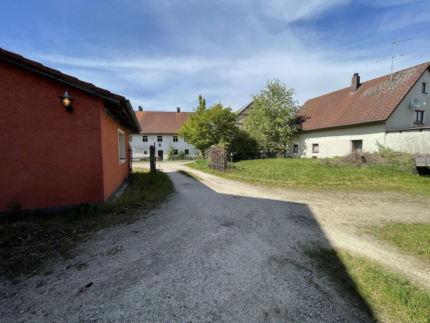 Predaj domu 220 m², pozemek 1.616 m², Beratzhausen, Bavorsko Predaj domu 220 m², pozemek 1.616 m², Beratzhausen, Bavorsko