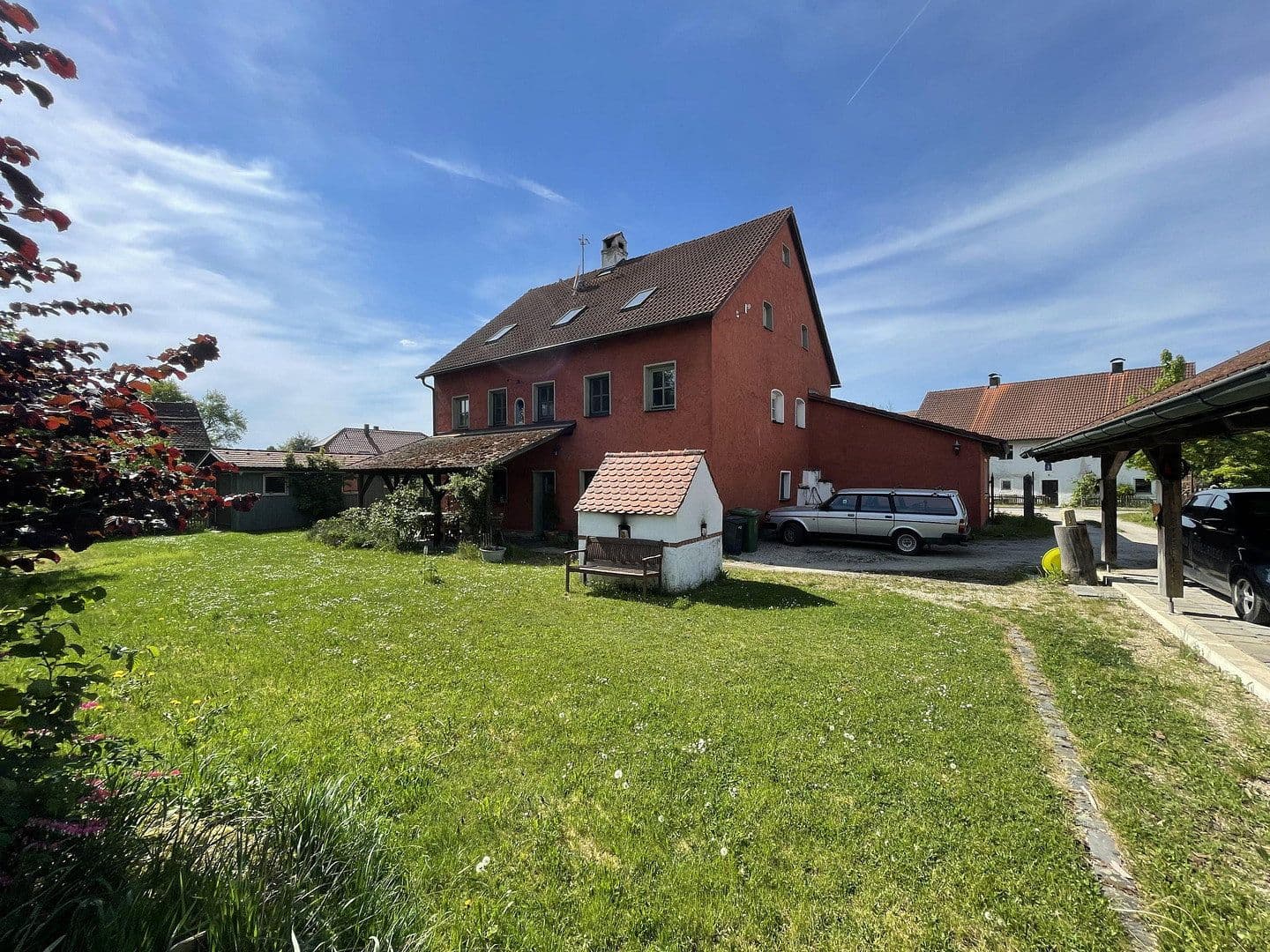 Predaj domu 220 m², pozemek 1.616 m², Beratzhausen, Bavorsko Predaj domu 220 m², pozemek 1.616 m², Beratzhausen, Bavorsko