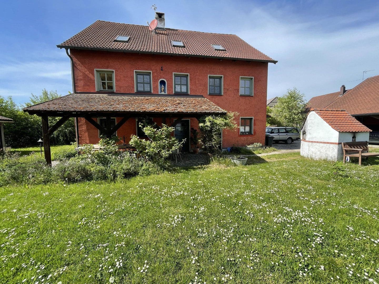 Predaj domu 220 m², pozemek 1.616 m², Beratzhausen, Bavorsko Predaj domu 220 m², pozemek 1.616 m², Beratzhausen, Bavorsko