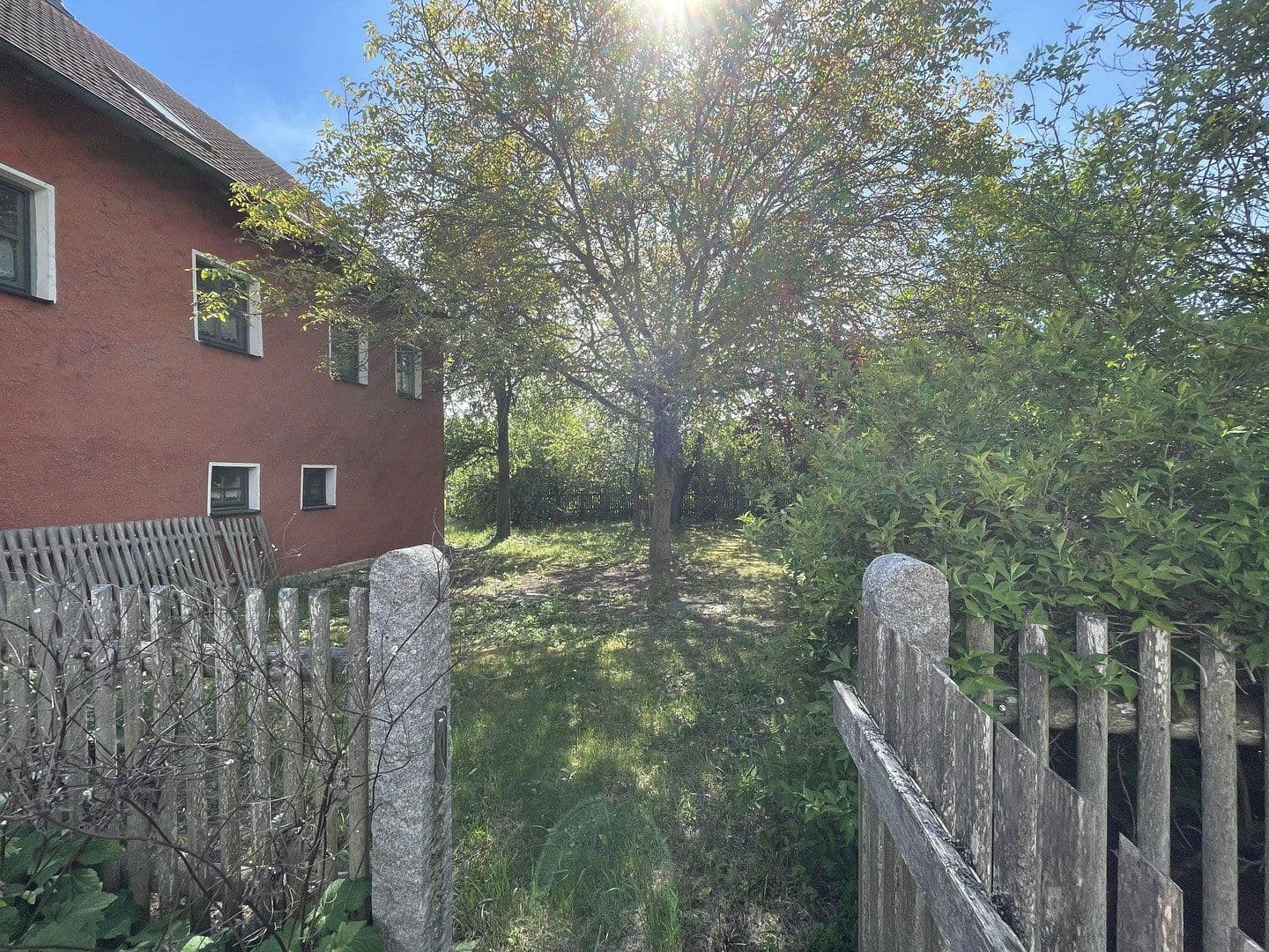 Predaj domu 220 m², pozemek 1.616 m², Beratzhausen, Bavorsko Predaj domu 220 m², pozemek 1.616 m², Beratzhausen, Bavorsko