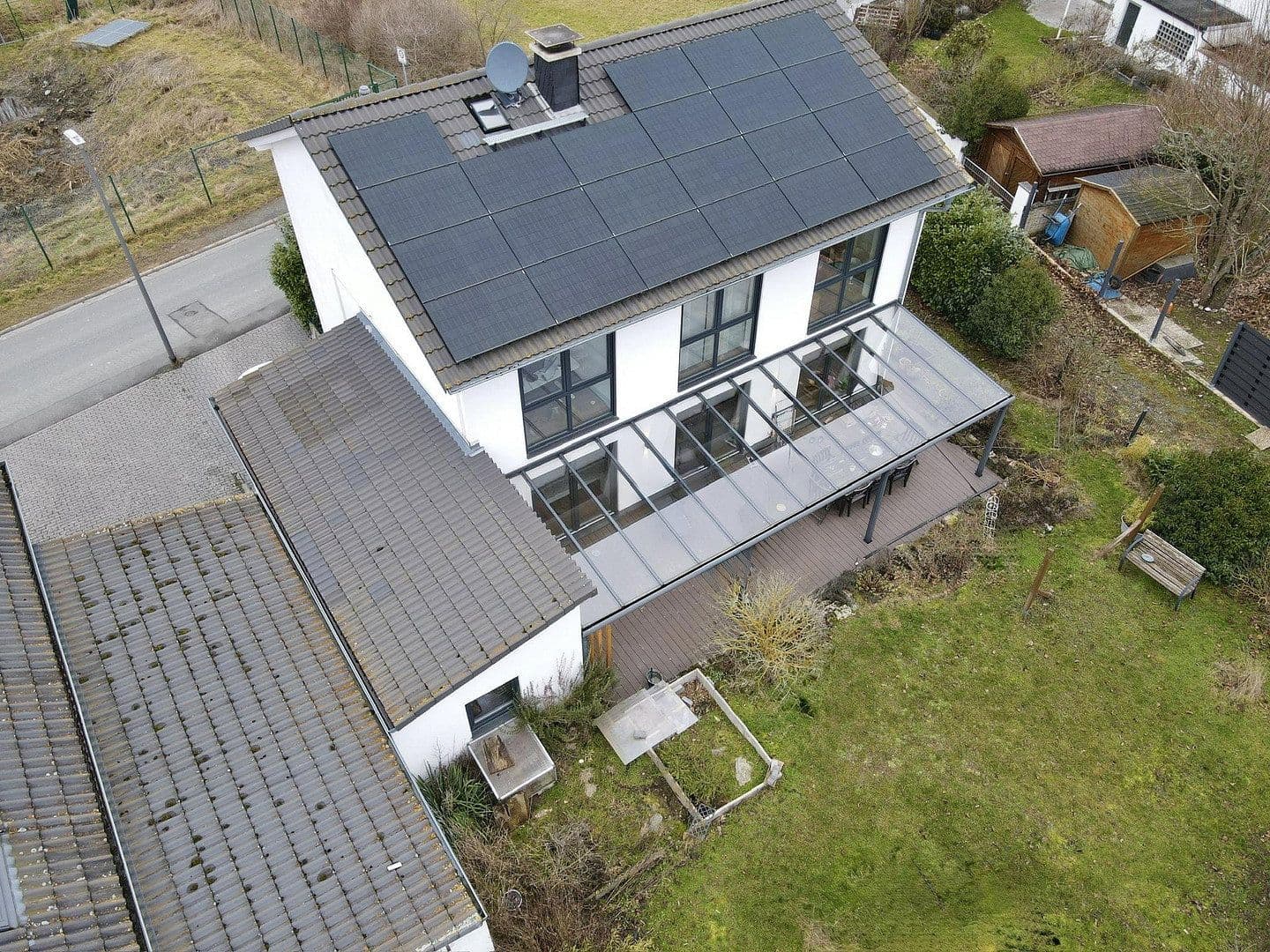 Predaj domu 166 m², pozemek 545 m², Neu-Anspach, Hesensko Predaj domu 166 m², pozemek 545 m², Neu-Anspach, Hesensko