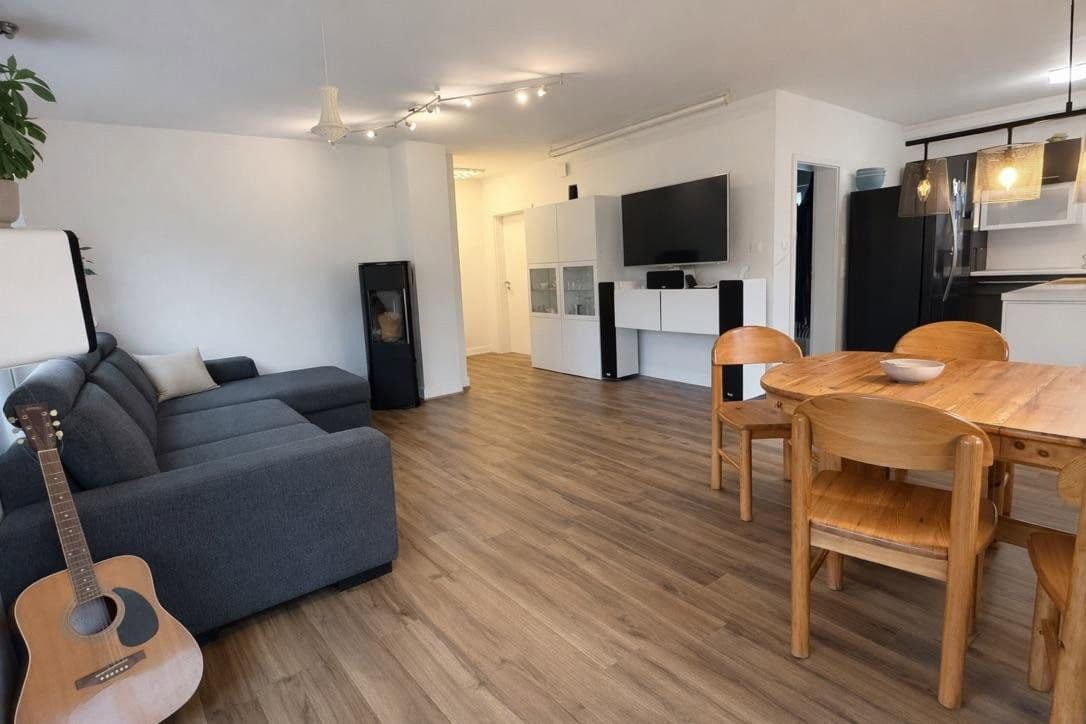 Predaj domu 166 m², pozemek 545 m², Neu-Anspach, Hesensko Predaj domu 166 m², pozemek 545 m², Neu-Anspach, Hesensko