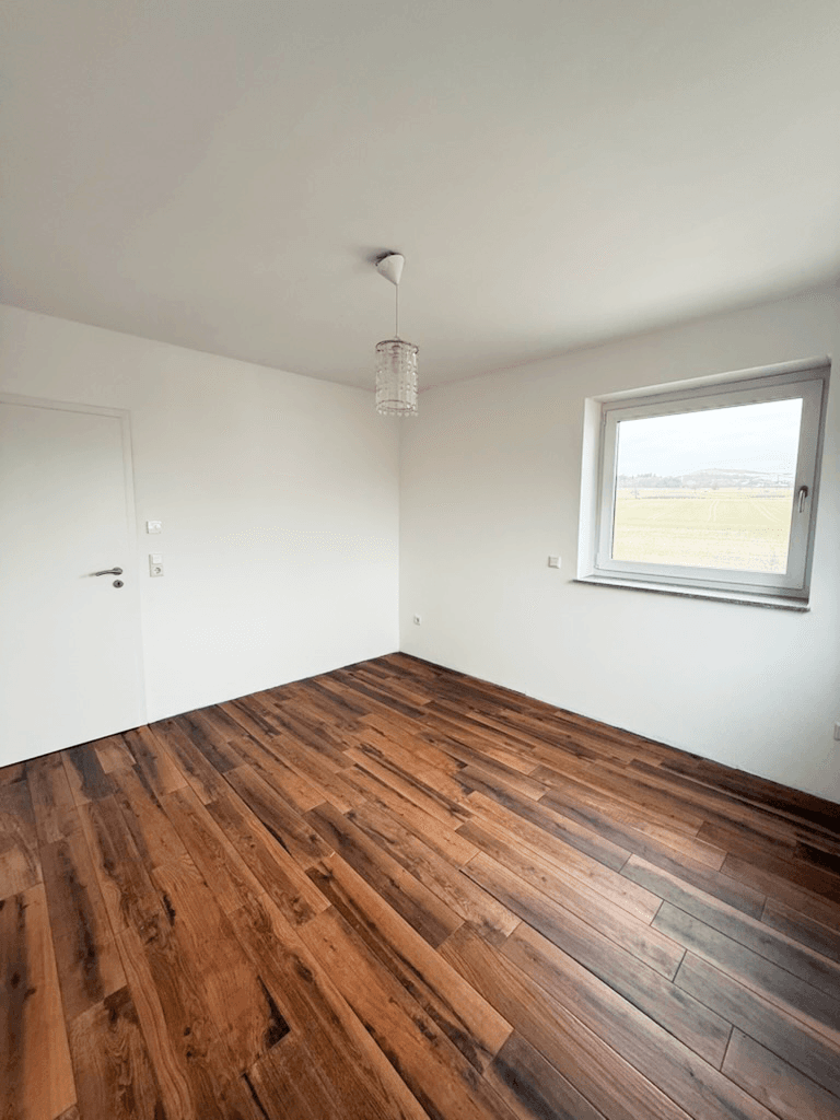 Predaj domu 166 m², pozemek 545 m², Neu-Anspach, Hesensko Predaj domu 166 m², pozemek 545 m², Neu-Anspach, Hesensko