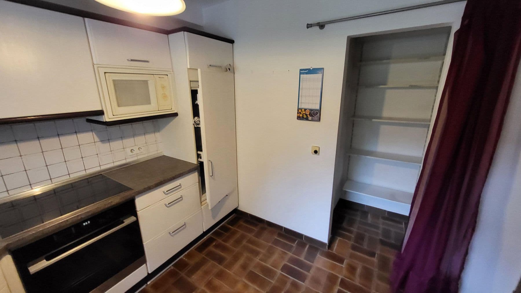 Predaj domu 195 m², pozemek 356 m², Am Waldfrieden 38, Oftersheim, Bádensko-Wurttembersko Predaj domu 195 m², pozemek 356 m², Am Waldfrieden 38, Oftersheim, Bádensko-Wurttembersko