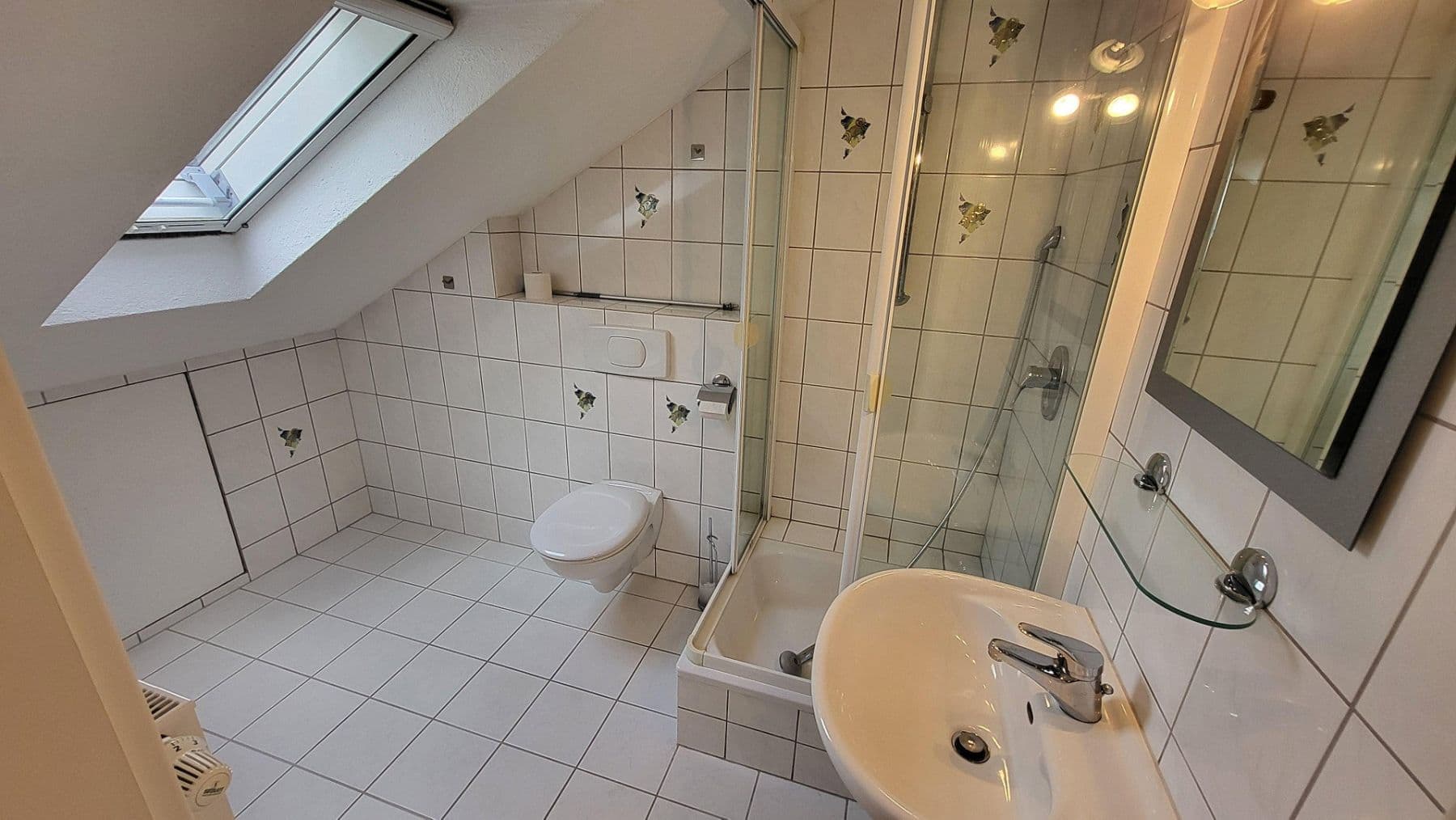 Predaj domu 195 m², pozemek 356 m², Am Waldfrieden 38, Oftersheim, Bádensko-Wurttembersko Predaj domu 195 m², pozemek 356 m², Am Waldfrieden 38, Oftersheim, Bádensko-Wurttembersko