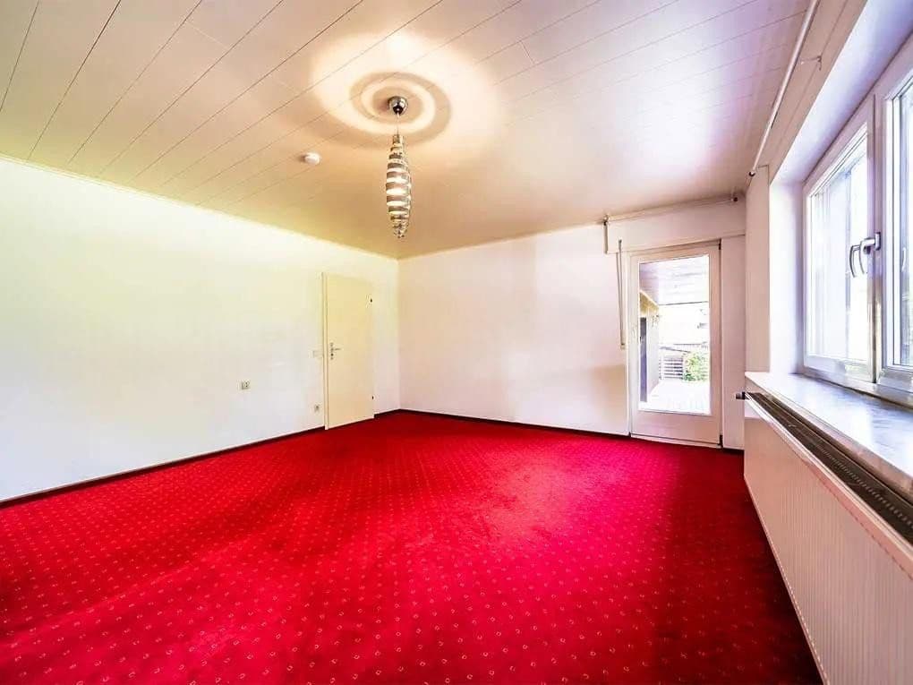 Prenájom bytu 3-izbový 125 m², Sinsheim, Bádensko-Wurttembersko Prenájom bytu 3-izbový 125 m², Sinsheim, Bádensko-Wurttembersko