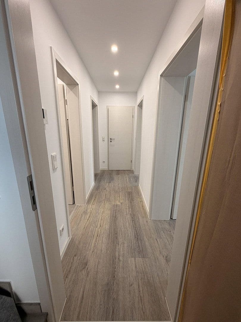 Prenájom domu 80 m², pozemek 370 m², Römerberg, Porýnie-Falcko Prenájom domu 80 m², pozemek 370 m², Römerberg, Porýnie-Falcko