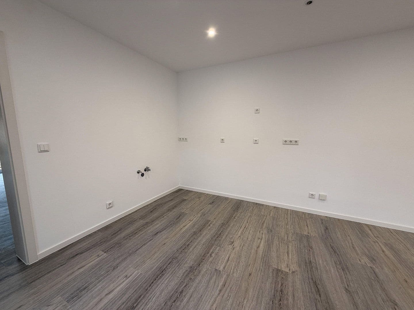 Prenájom domu 80 m², pozemek 370 m², Römerberg, Porýnie-Falcko Prenájom domu 80 m², pozemek 370 m², Römerberg, Porýnie-Falcko