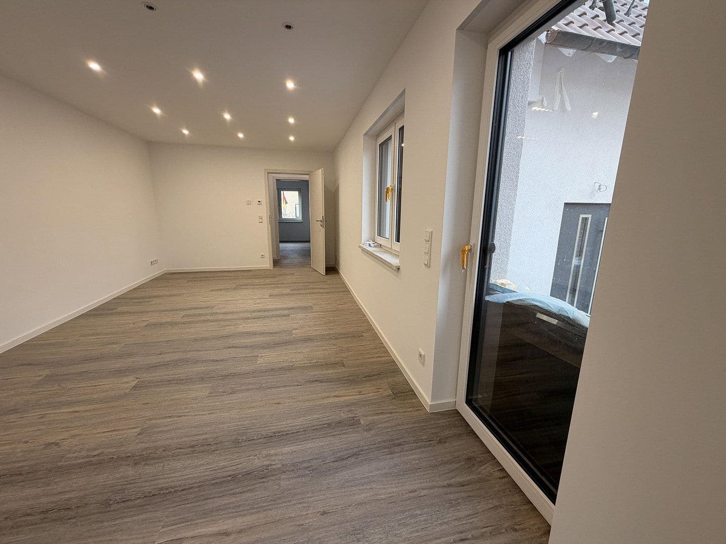 Prenájom domu 80 m², pozemek 370 m², Römerberg, Porýnie-Falcko Prenájom domu 80 m², pozemek 370 m², Römerberg, Porýnie-Falcko