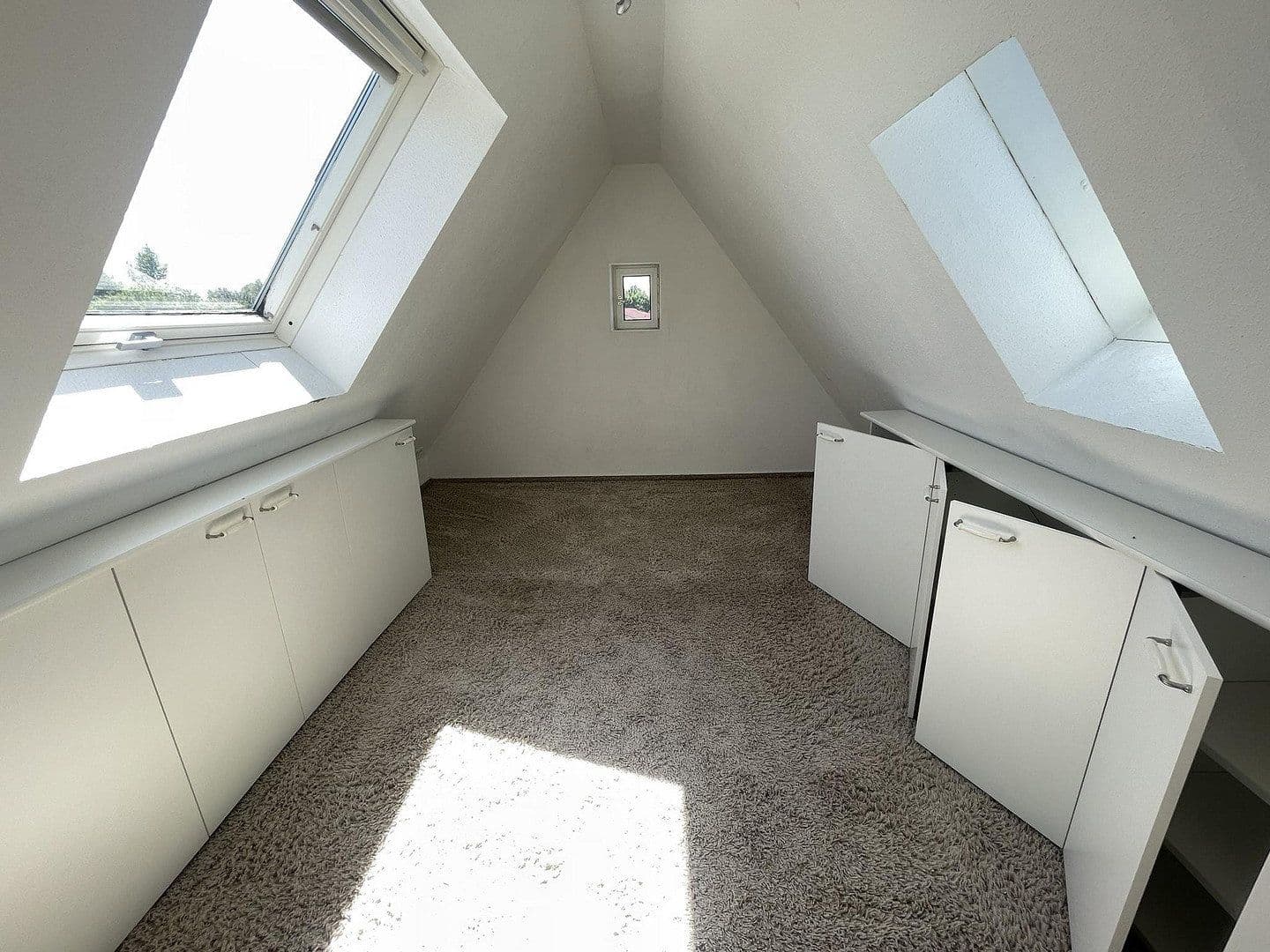 Predaj domu 178 m², pozemek 855 m², Hemmingen, Dolné Sasko Predaj domu 178 m², pozemek 855 m², Hemmingen, Dolné Sasko