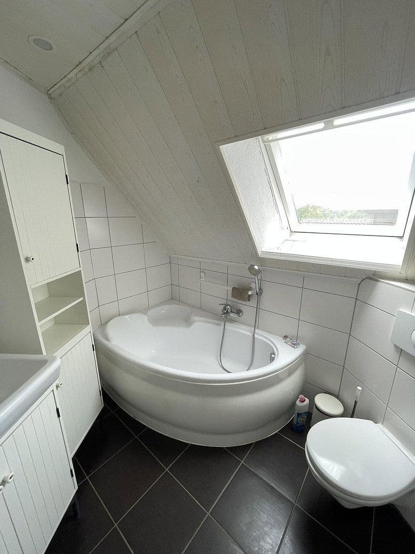 Predaj domu 178 m², pozemek 855 m², Hemmingen, Dolné Sasko Predaj domu 178 m², pozemek 855 m², Hemmingen, Dolné Sasko