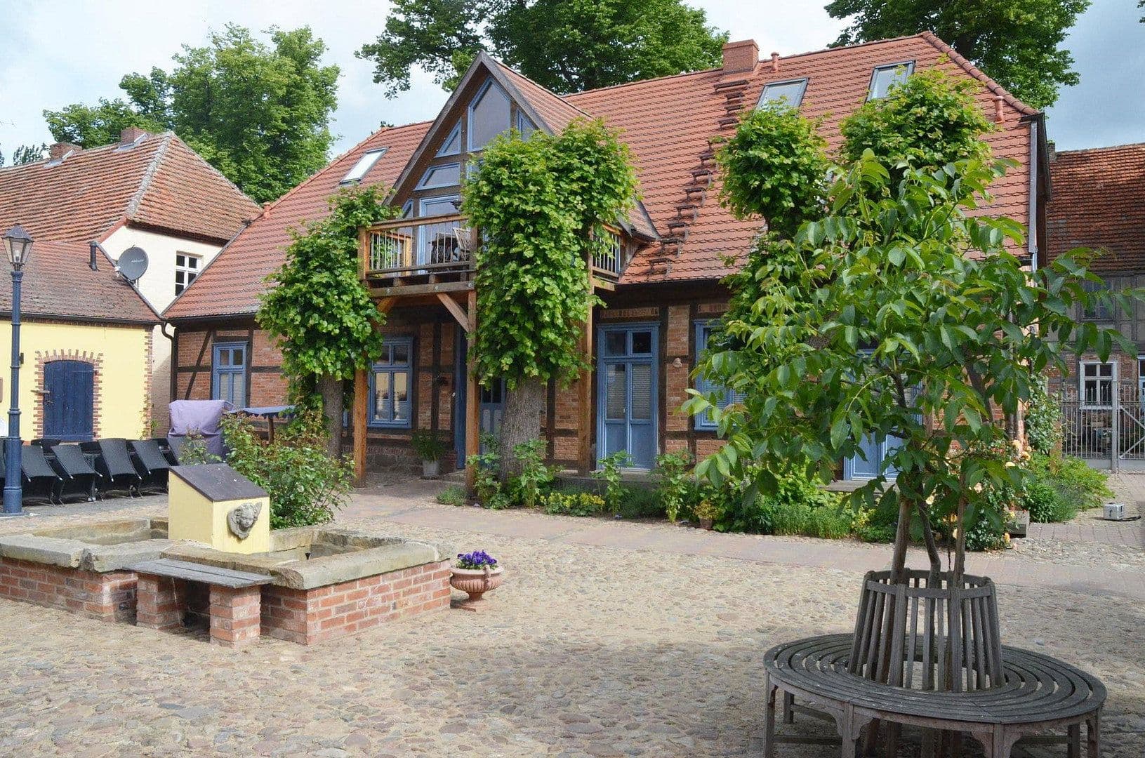 Predaj domu 546 m², pozemek 9.600 m², Lenzen (Elbe), Brandenbursko Predaj domu 546 m², pozemek 9.600 m², Lenzen (Elbe), Brandenbursko