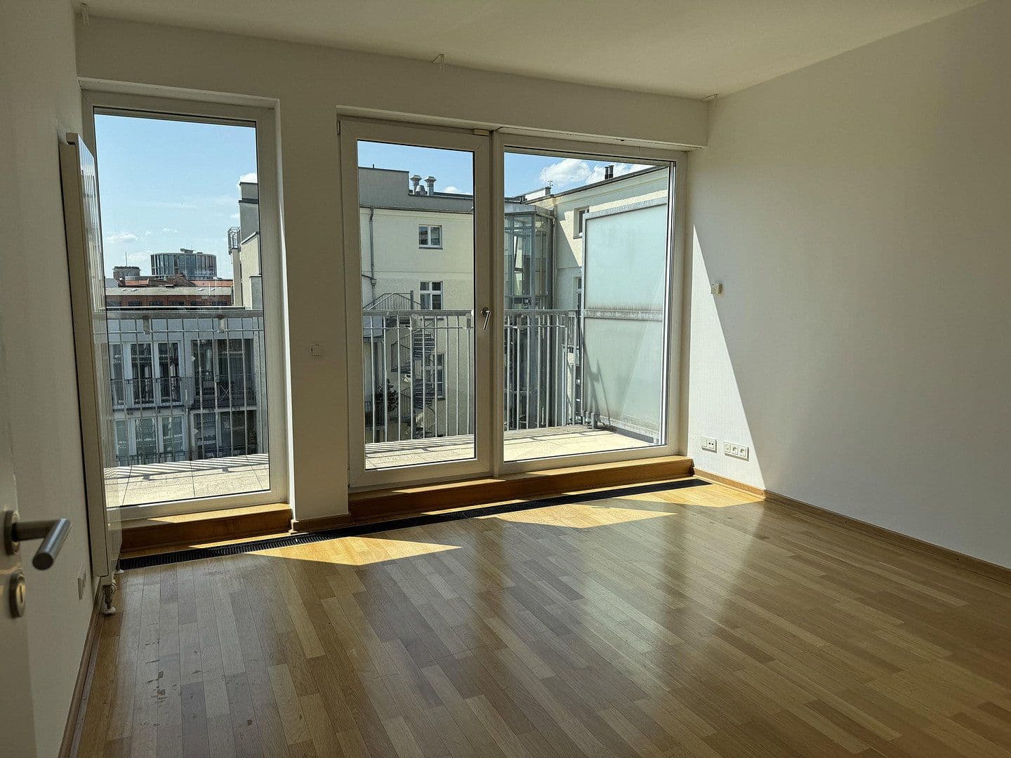 Predaj bytu 5-izbový 198 m², Albrechtstraße, Berlin, Berlín Predaj bytu 5-izbový 198 m², Albrechtstraße, Berlin, Berlín