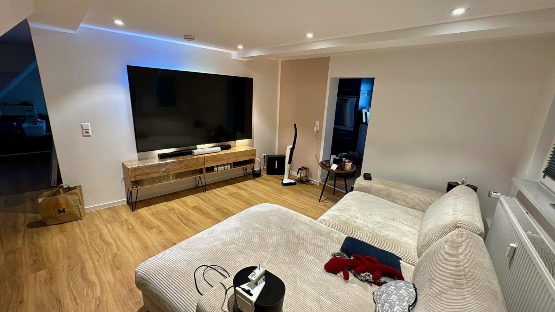 Prenájom bytu 4-izbový 120 m², Hauptstr. 142, Durmersheim, Bádensko-Wurttembersko Prenájom bytu 4-izbový 120 m², Hauptstr. 142, Durmersheim, Bádensko-Wurttembersko