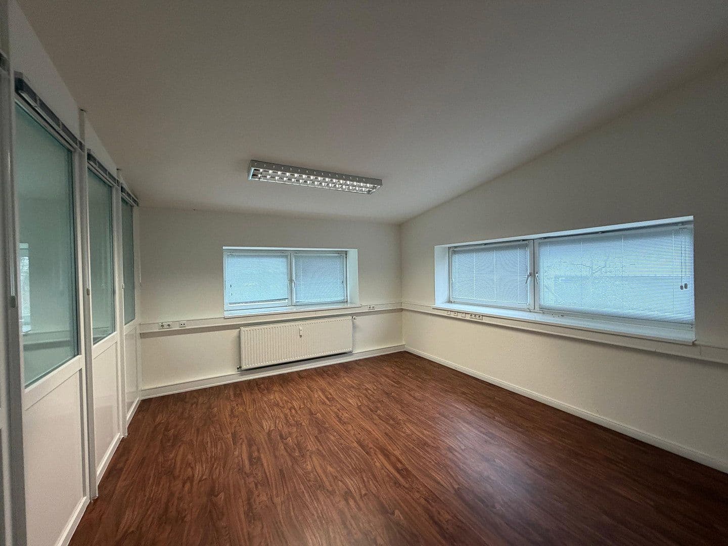 Prenájom kancelárie 120 m², Tegelbarg 25, Bad Bramstedt, Šlezvicko-Holštajnsko Prenájom kancelárie 120 m², Tegelbarg 25, Bad Bramstedt, Šlezvicko-Holštajnsko