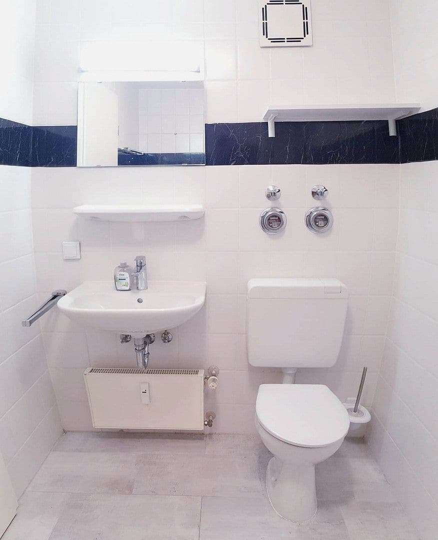 Prenájom bytu 1-izbový 38 m², Im Eichwald 18, Heidelberg, Bádensko-Wurttembersko Prenájom bytu 1-izbový 38 m², Im Eichwald 18, Heidelberg, Bádensko-Wurttembersko