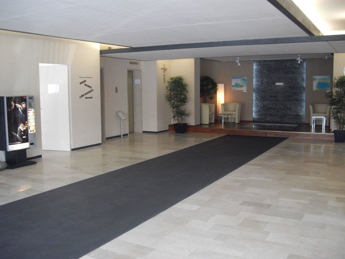 Prenájom kancelárie 1.500 m², Parkstrasse 14, Langweid am Lech, Bavorsko Prenájom kancelárie 1.500 m², Parkstrasse 14, Langweid am Lech, Bavorsko
